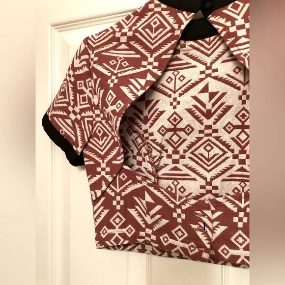 Tribal Print Open Back Crop Top - Picture 5 of 8